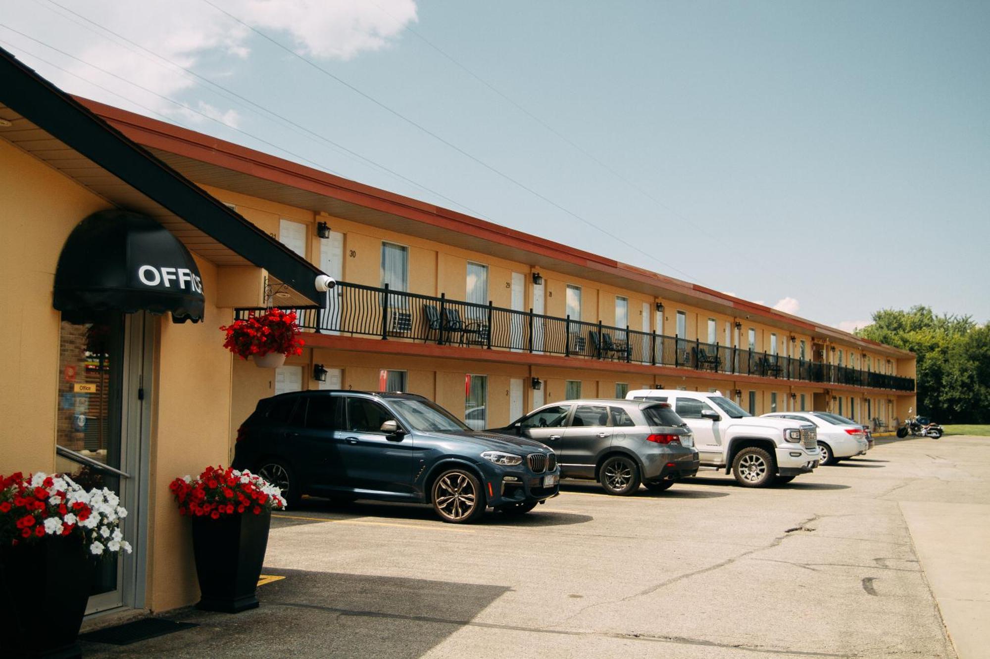 Saxony Motel Chatham-Kent Exteriér fotografie